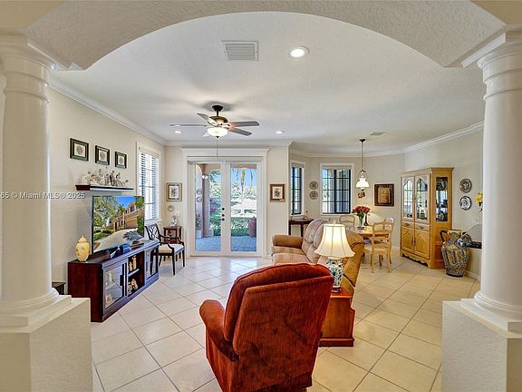 5th image of 2717 Center Court Dr #1-16