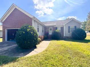 1142 Stallings Rd, Matthews, NC 28104