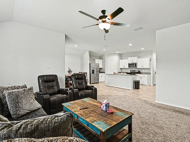 513 Bronze Cir W — Photo 5