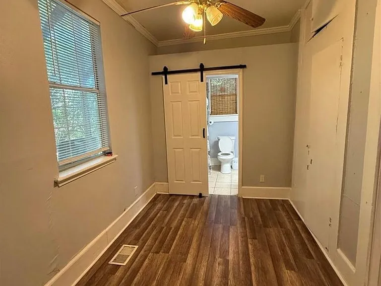 1528 Magnolia Ave — Photo 8