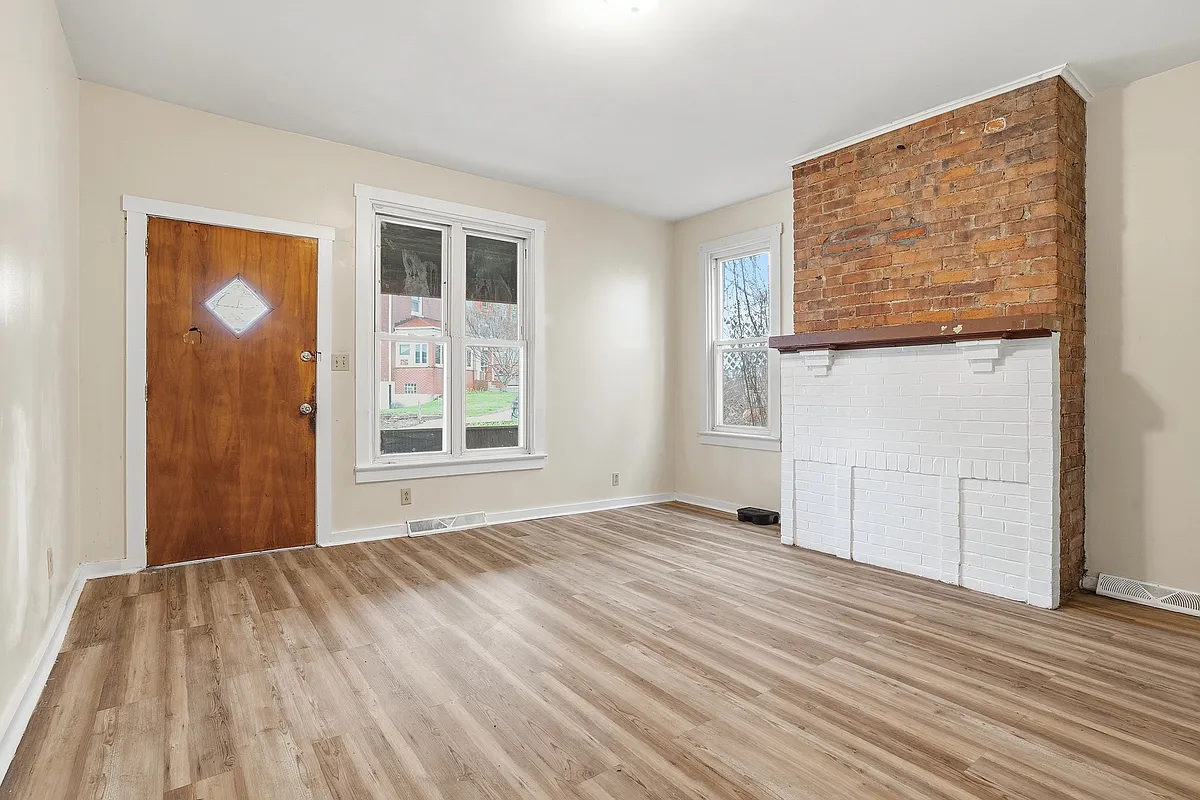Building Photo - 144 Ridge Ave #1
