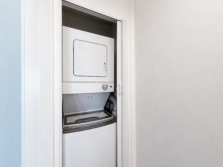 1111 Euclid St — Photo 12