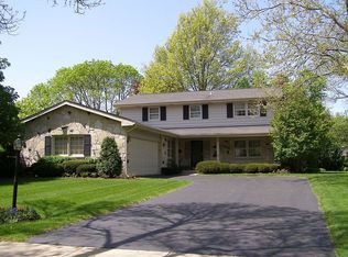 1620 Whittier Ln, Wheaton, IL 60189