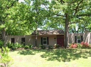 202 Viking Dr, Memphis, TN 38018