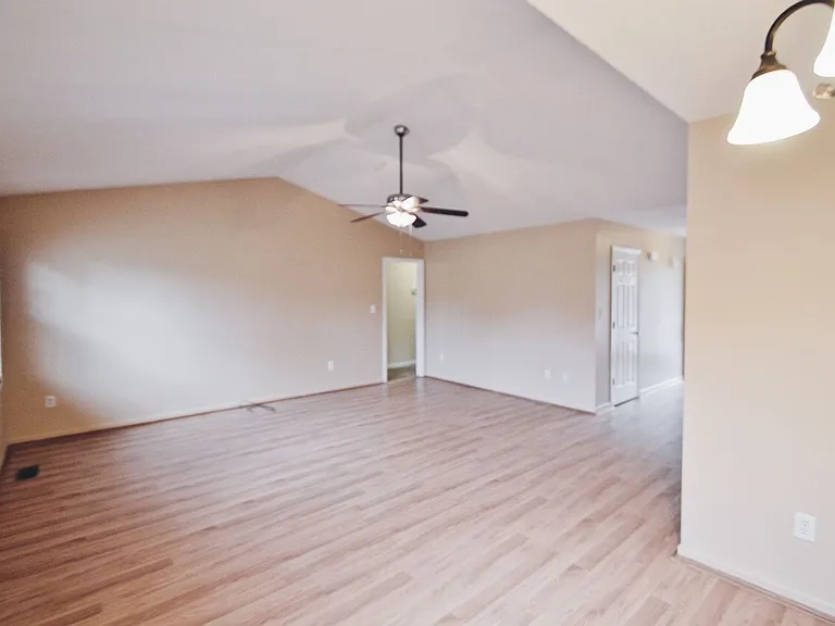 5139 Silver Tree Trl — Photo 4