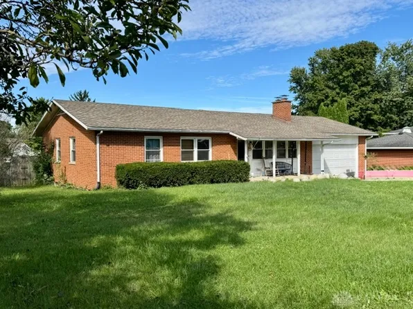 3142 Bell Dr, Fairborn, OH 45324