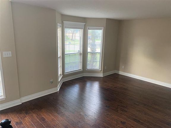 5th image of 18019 Oak Orchard Ln