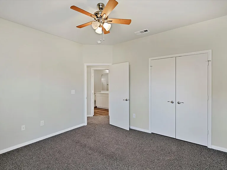 213 Grange St — Photo 9