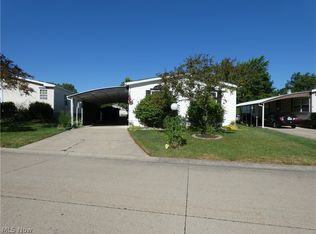 27202 Cook Rd UNIT 132, Olmsted Twp, OH 44138