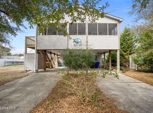 321 NE 59th St, Oak Island, NC 28465