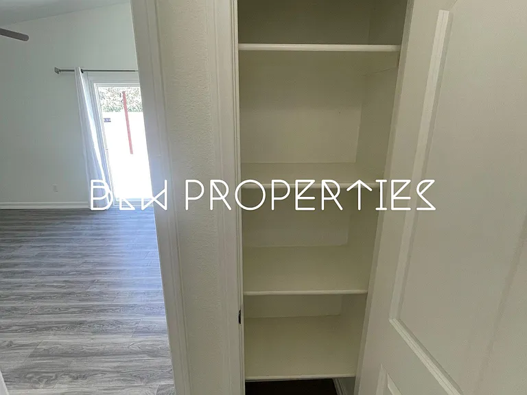 6150 Mariposa Ave — Photo 18