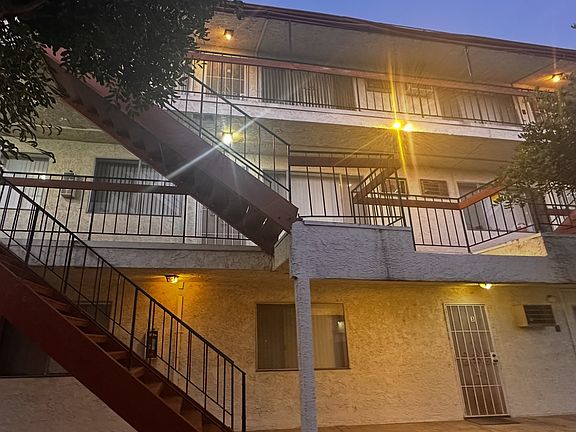2nd image of 724 S Chapel Ave APT 3