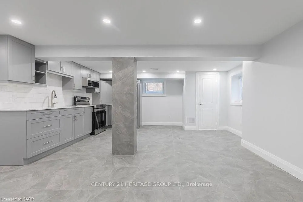 2 bed, $2,200 — Photo 4