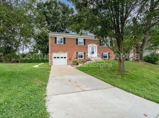 3903 Hillview Ct, Alexandria, VA 22310
