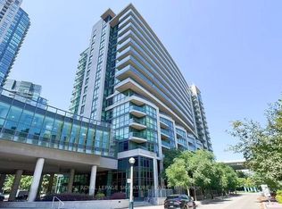 209 Fort York Blvd #368, Toronto, ON M5V 4A1