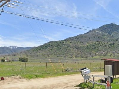 Pellisier Rd, Tehachapi, CA, 93561