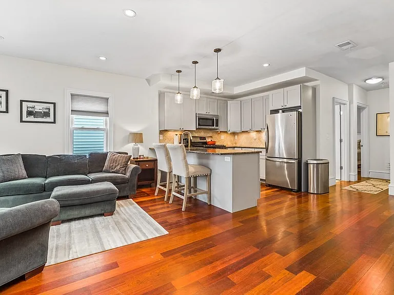 188 Bolton St #3 — Photo 6
