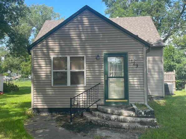 129 S Kearney Ave, Minden, NE 68959
