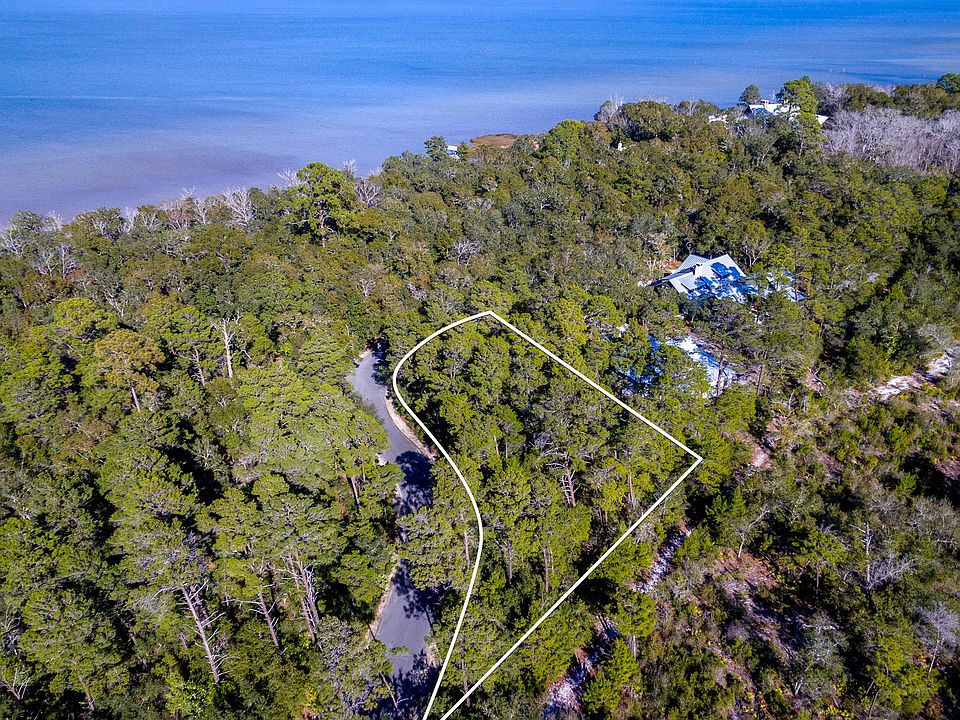1st image of 25 Nicole Forest Dr