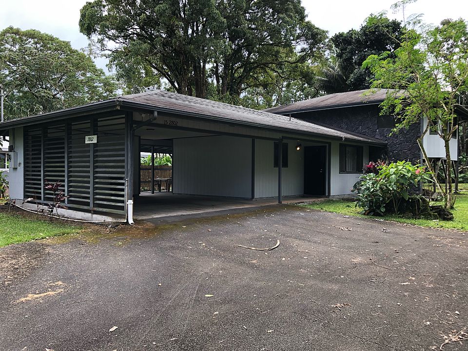 Front of house from the driveway