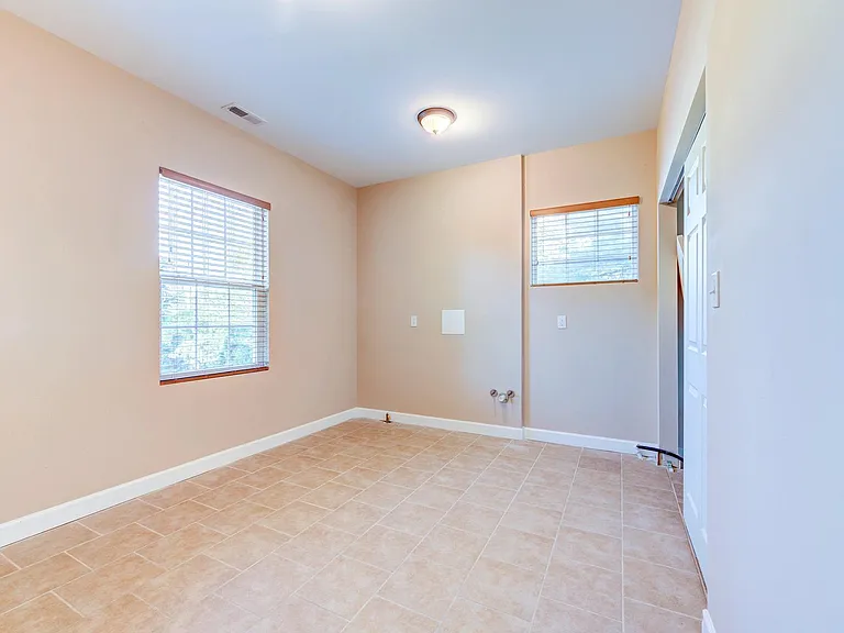 1140 Collingwood Dr — Photo 28