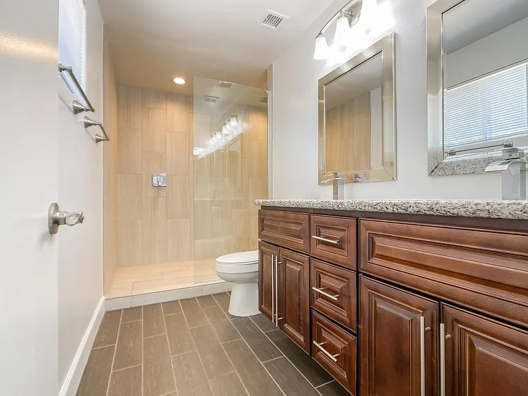 825 W Elna Rae St — Photo 22