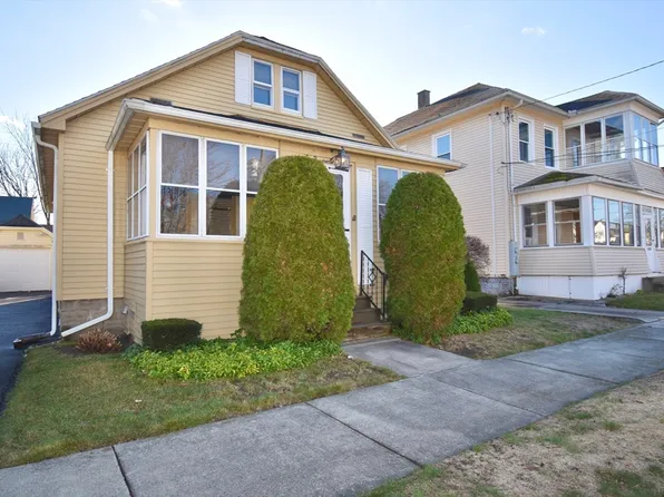 119 Wilber St, Springfield, MA 01104