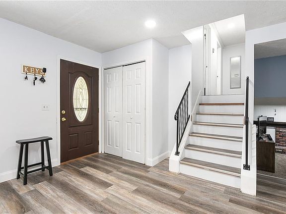 3rd image of 16737 Lanier Ave