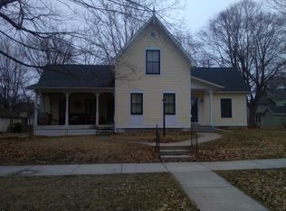 507 College St S, Northfield, MN 55057