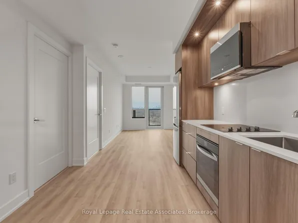 60 Central Park Dr, Markham, ON