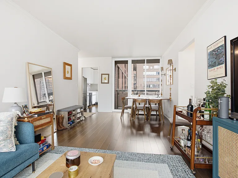 127 E 30th St #11A — Photo 4