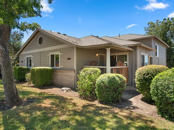 1207 Springbrook Rd, Medford, OR 97504