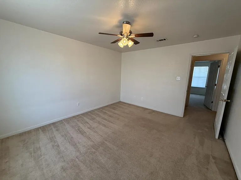 705 S Amy Ln #B — Photo 18