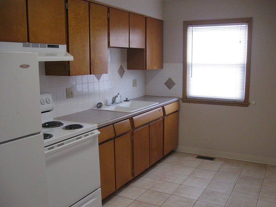 1st image of 1616 W Front St APT 1