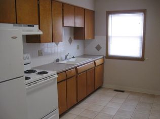 1616 W Front St APT 1, Albert Lea, MN 56007