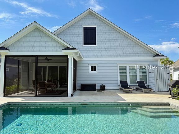 3rd image of 453 Flatwater Dr