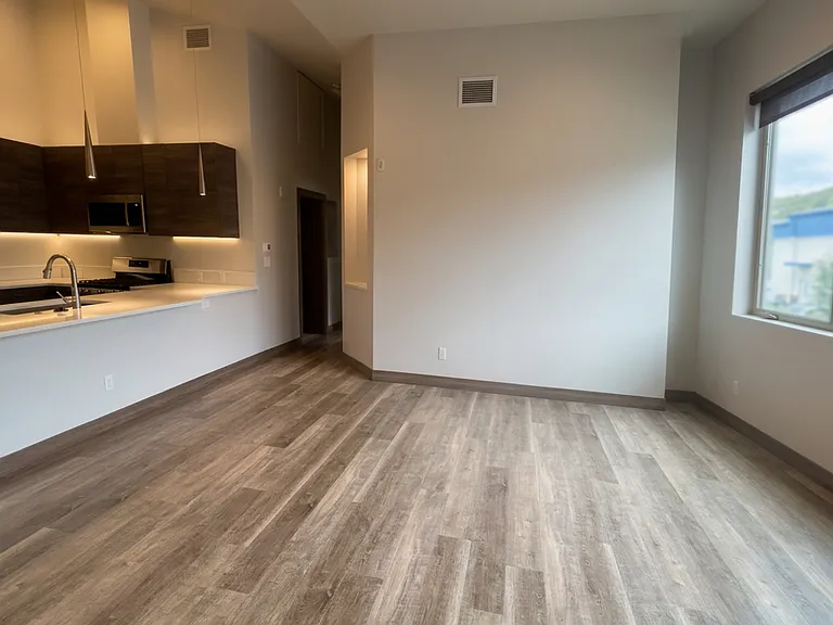 Chambers Lofts - 2nd MONTH FREE with a 13 Month Lease* — Photo 50
