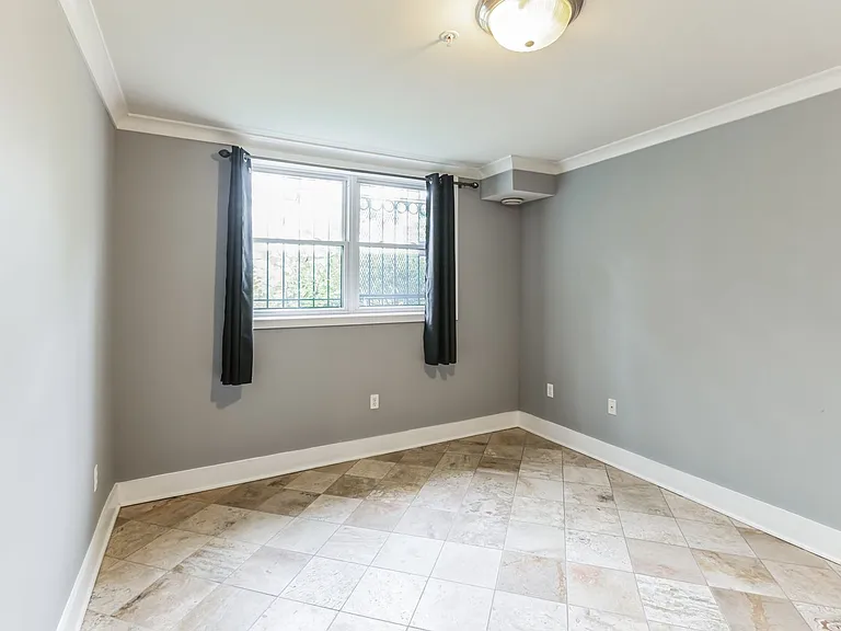 2615 4th St NE #B1 — Photo 14