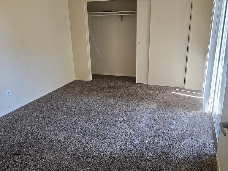 1388 E Desert Inn Rd #2 — Photo 2