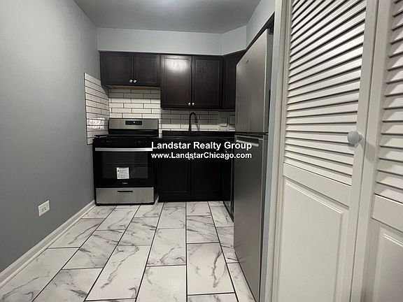 2nd image of 1523 W Morse Ave Floor 1