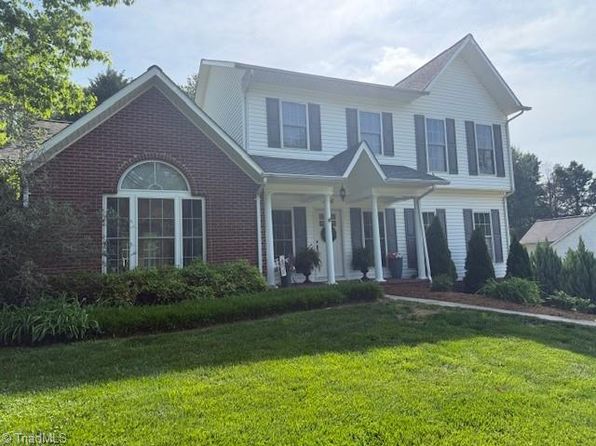 806 Stonebridge Dr, Wilkesboro, NC 28697