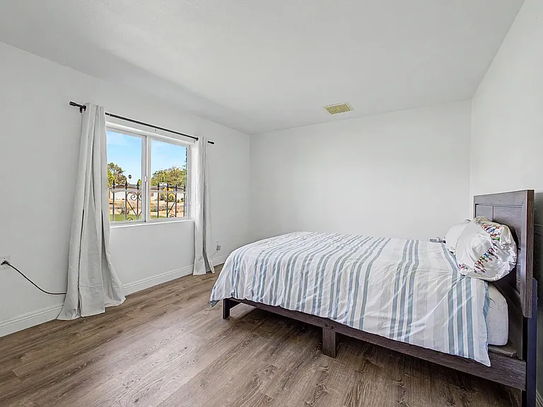 6315 E Delcoa Ave — Photo 35