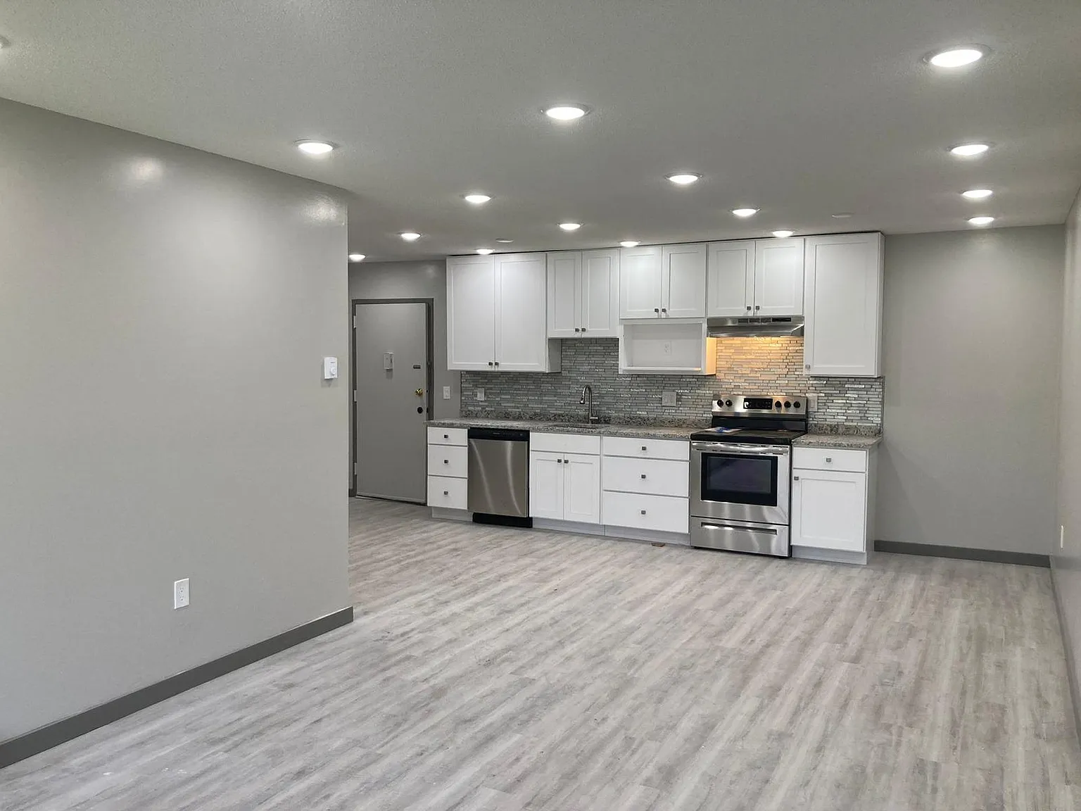 1 bed, $1,600 — Photo 3