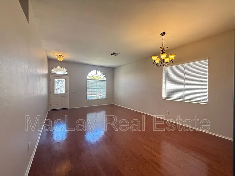 5153 W Dublin Ln — Photo 12