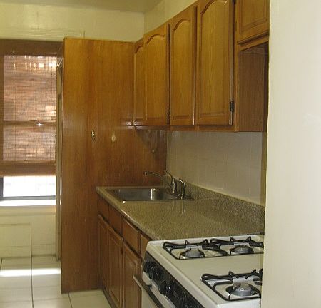 3rd image of 441 Brooklyn Ave APT 4H