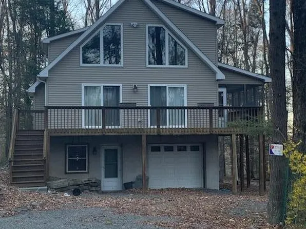 1034 Evergreen Dr, Lake Ariel, PA 18436