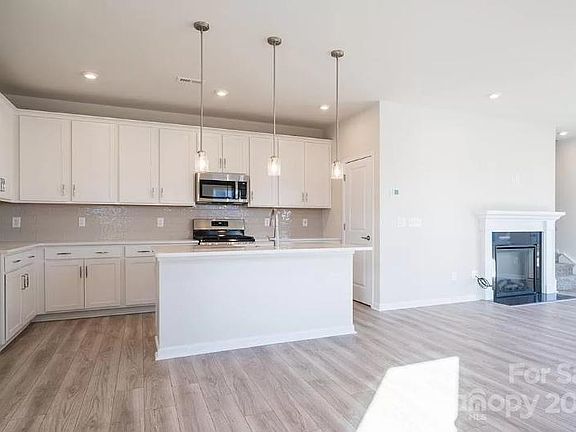 5th image of 2039 Howell Creek Way #14