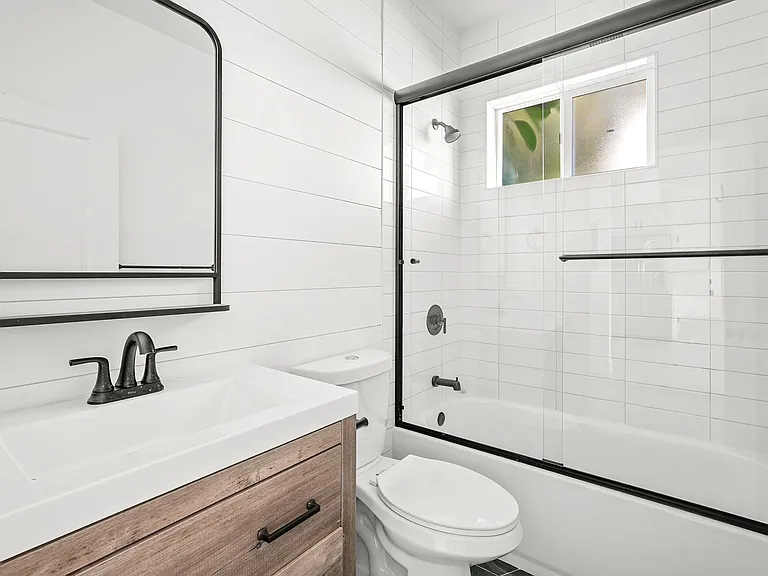 14531 Dickens St — Photo 12