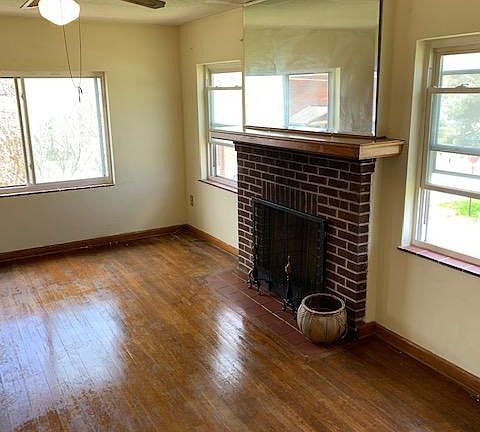 2nd image of 4 Glenwood Ave #4