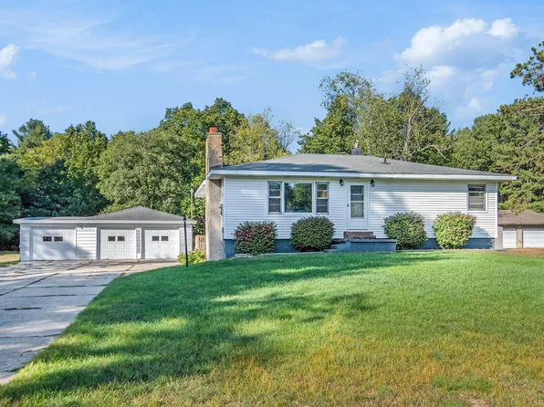 5438 W Rasmussen Rd, Ludington, MI 49431